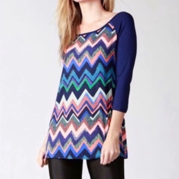 Colorful Chevron Striped Top M - Picture 1 of 7